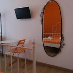 Nocleg ze śniadaniem Tarumbo Neapol