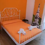 Tarumbo Bed & Breakfast Neapol